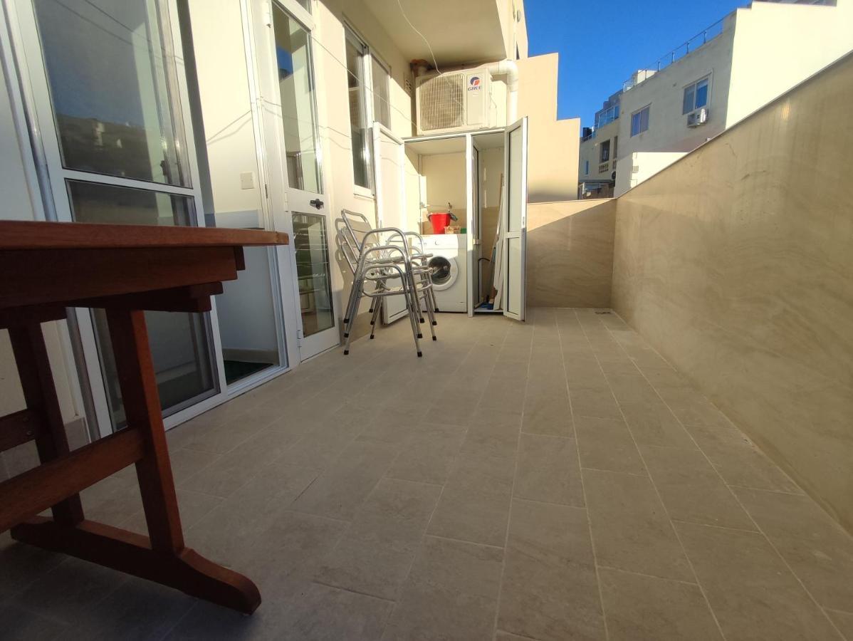 One Bed Room Apartment With Terrace Marsaskala Luaran gambar